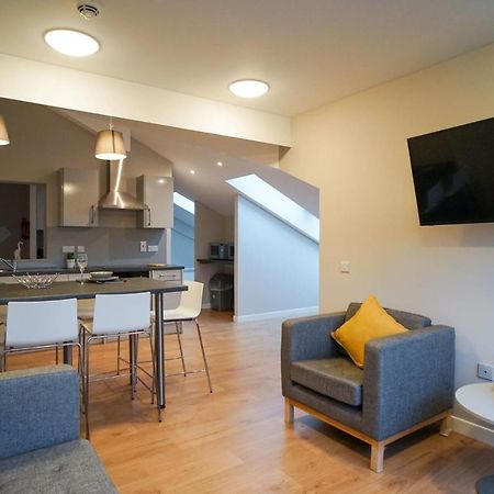 1 Bedroom Apartments, Studios And Ensuite Bedrooms With Shared Kitchen At Centro House In Stirling Buitenkant foto