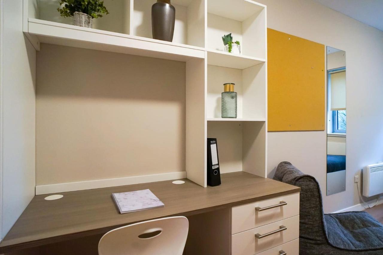 1 Bedroom Apartments, Studios And Ensuite Bedrooms With Shared Kitchen At Centro House In Stirling Buitenkant foto