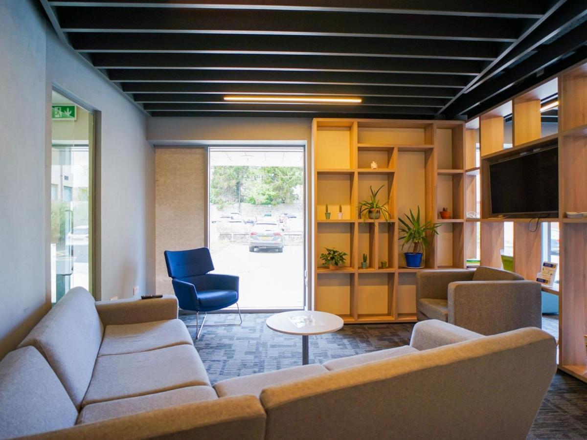 1 Bedroom Apartments, Studios And Ensuite Bedrooms With Shared Kitchen At Centro House In Stirling Buitenkant foto