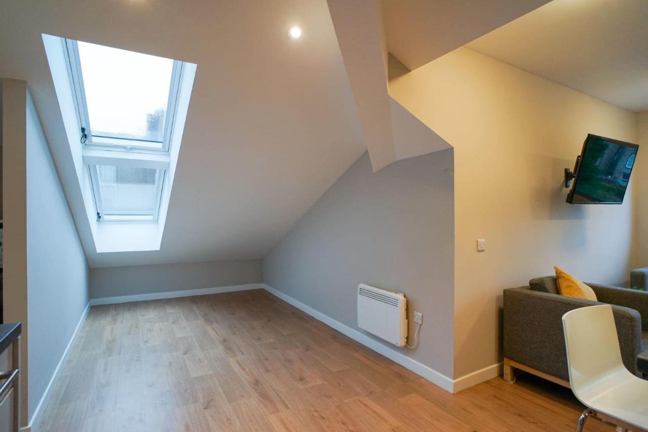 1 Bedroom Apartments, Studios And Ensuite Bedrooms With Shared Kitchen At Centro House In Stirling Buitenkant foto