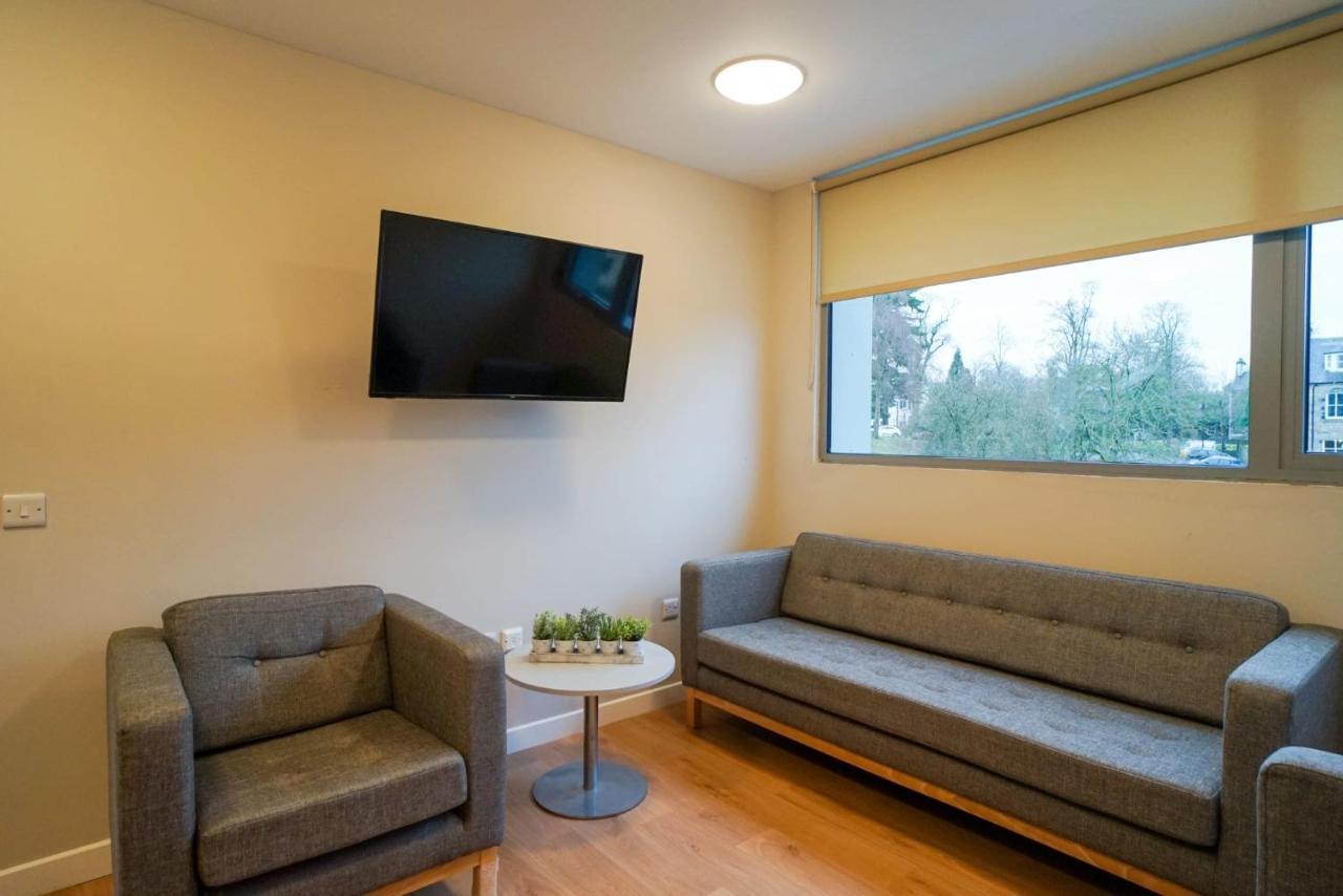 1 Bedroom Apartments, Studios And Ensuite Bedrooms With Shared Kitchen At Centro House In Stirling Buitenkant foto