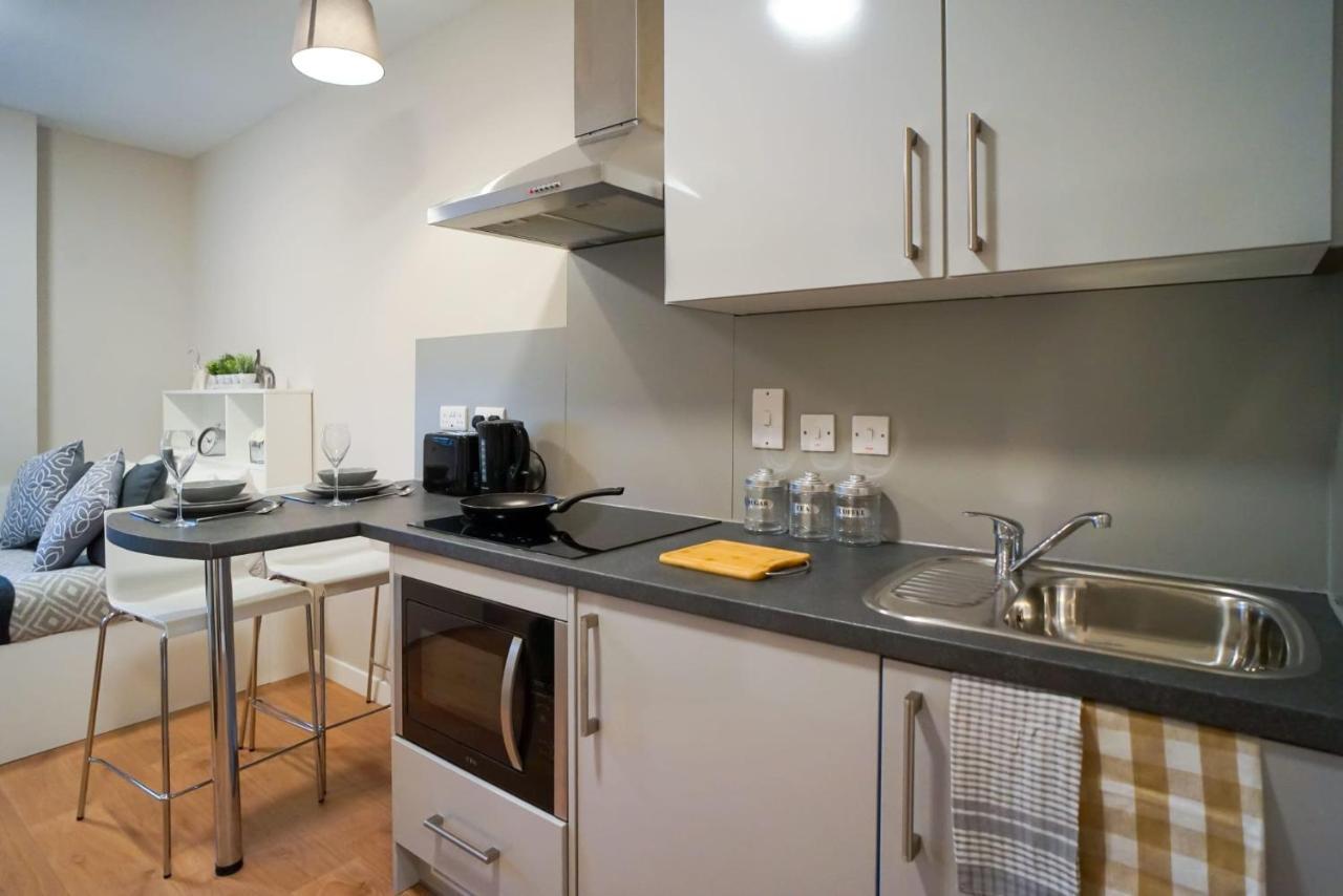 1 Bedroom Apartments, Studios And Ensuite Bedrooms With Shared Kitchen At Centro House In Stirling Buitenkant foto
