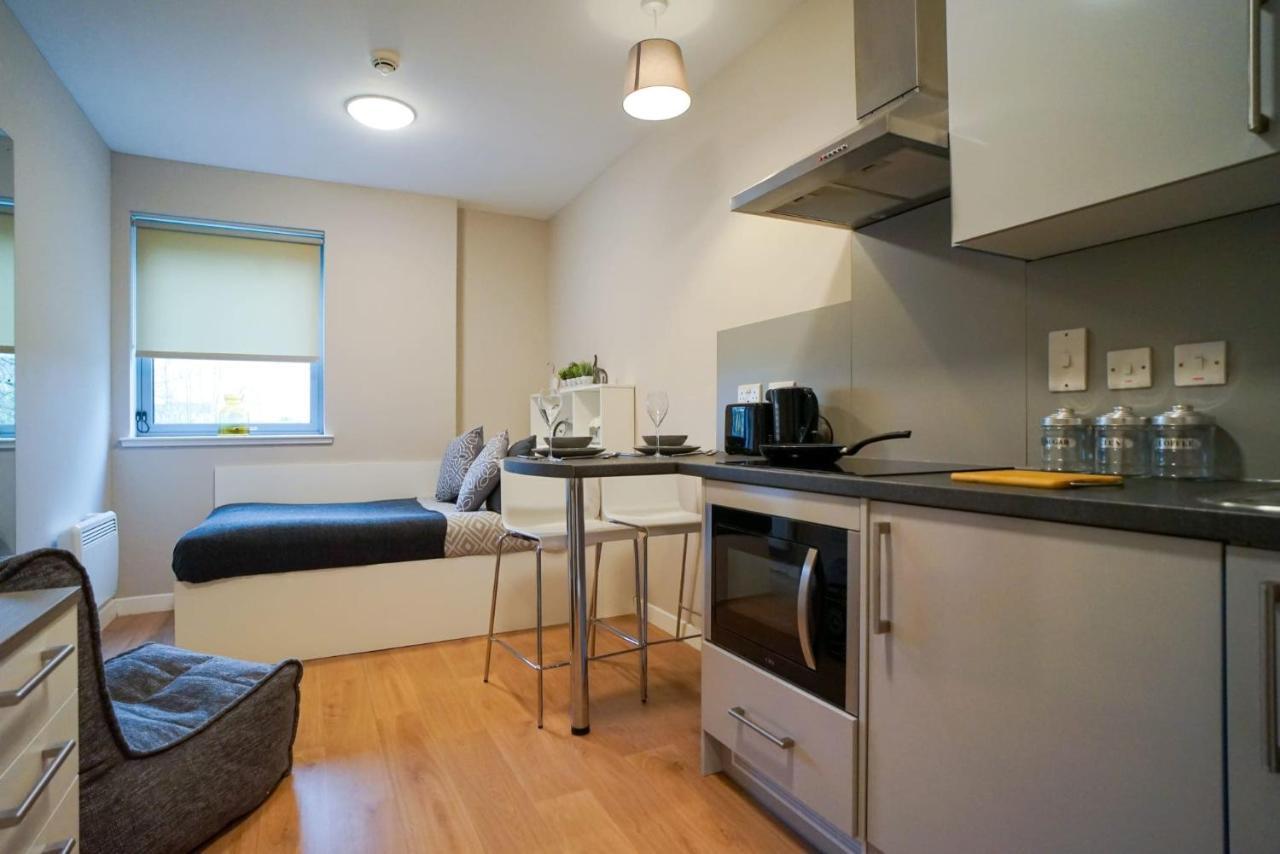 1 Bedroom Apartments, Studios And Ensuite Bedrooms With Shared Kitchen At Centro House In Stirling Buitenkant foto