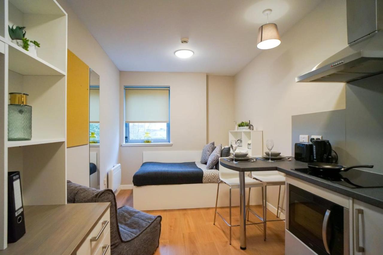 1 Bedroom Apartments, Studios And Ensuite Bedrooms With Shared Kitchen At Centro House In Stirling Buitenkant foto